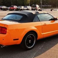 159 Кабріолет Ford Mustang GT помаранчев