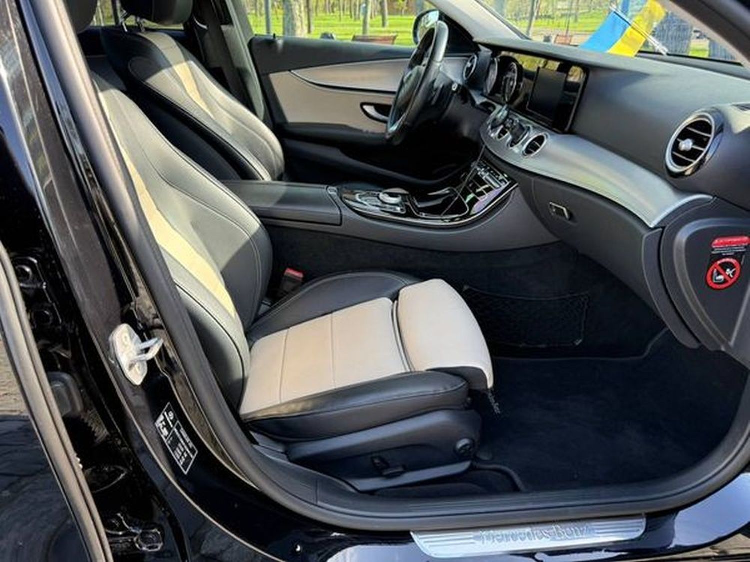 108 Авто на весілля Mercedes-Benz W213 E 108 Авто на весілля Mercedes-Benz W213 E