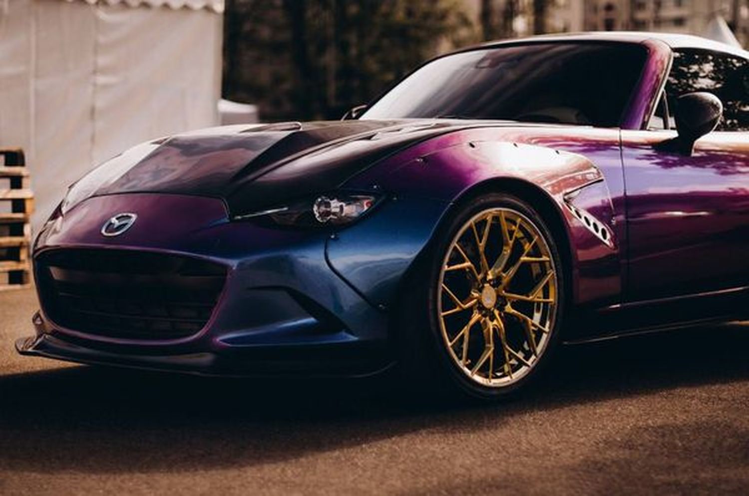 219 Mazda Miata ND кабріолет з водієм на 219 Mazda Miata ND кабріолет з водієм на