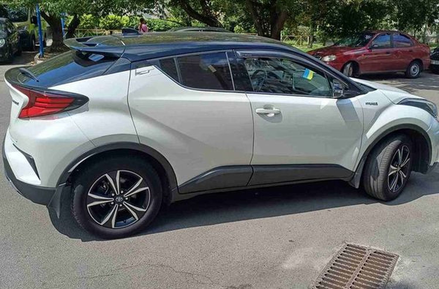 083 Позашляховик на весілля Toyota CH-R 083 Позашляховик на весілля Toyota CH-R