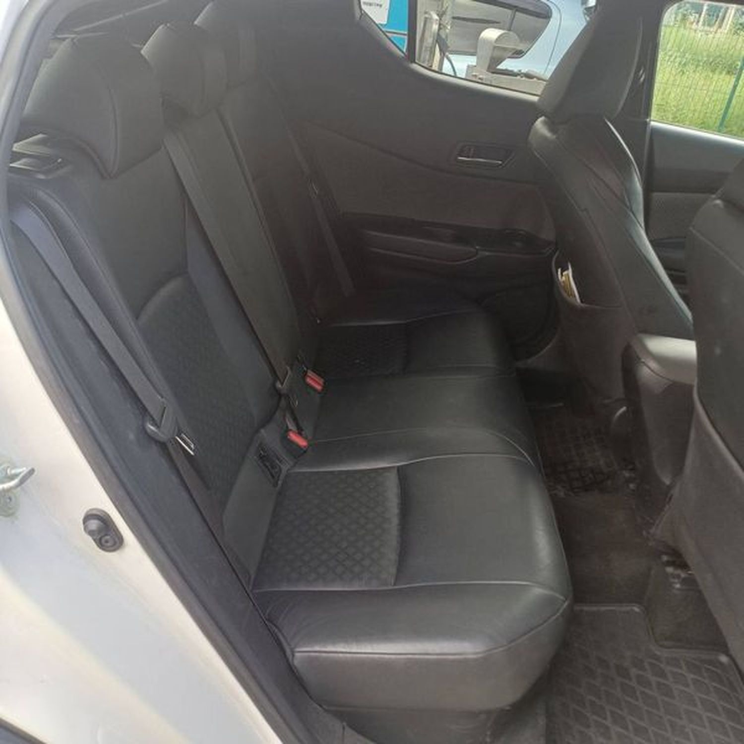 083 Позашляховик на весілля Toyota CH-R 083 Позашляховик на весілля Toyota CH-R