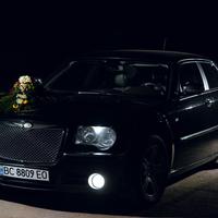 Chrysler 300 (білий+чорний) від 300 грн.