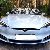 106 Tesla Model S90d оренда авто на весі