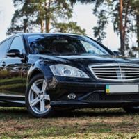 095 Mercedes W221 S550L AMG black оренда