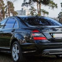 095 Mercedes W221 S550L AMG black оренда