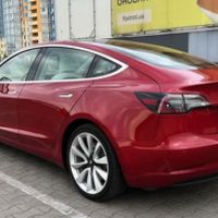 252 Електрокар Tesla Model 3 75D прока