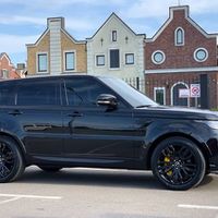 374 Range Rover Sport SVR чорний джип