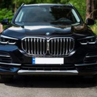 040 BMW X5 чорний позашляховик