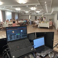 Послуги DJ плюс живий вокал