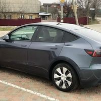 242Авто на весілля TESLA Model Y кросове