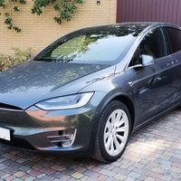 075 Tesla Model X сіра електричний