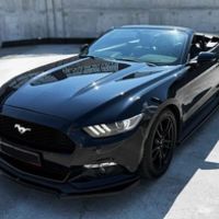 365 Кабріолет Ford Mustang GT чорний на