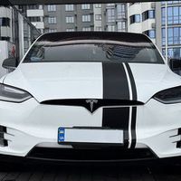 001 Tesla Model X белая электрический вн