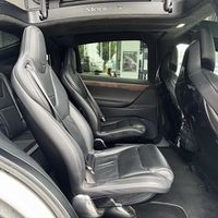 001 Tesla Model X белая электрический вн