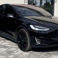 121 Прокат Tesla Model X черная без води