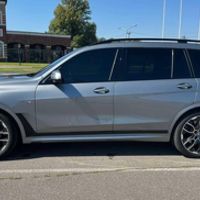 265 Оренда BMW X7 40D 2024 сірий позашля