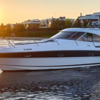 Прокат оренда катера яхти Bavaria 37 Spo