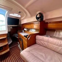Оренда VIP яхти Bavaria 27 у Києві – яхт