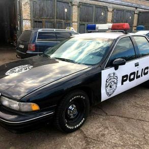 382 автомобиль полиции Chevrolet Caprice