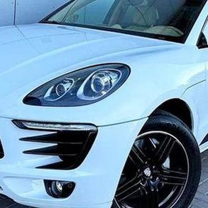 042 Позашляховик Porsche Macan S білий